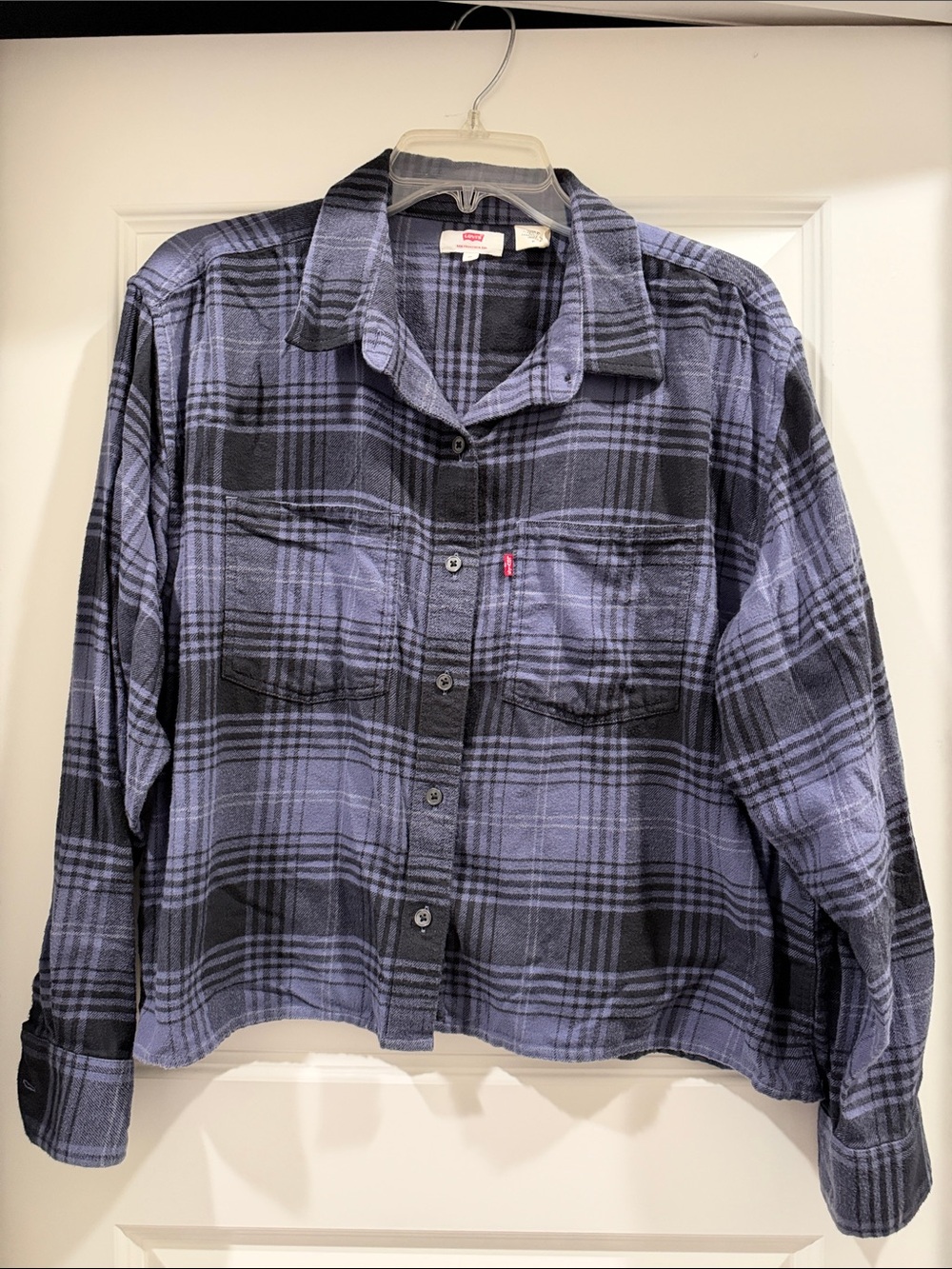 Levi's Black and Blue Plaid Button-Up Oversized Cropped Flannel Top